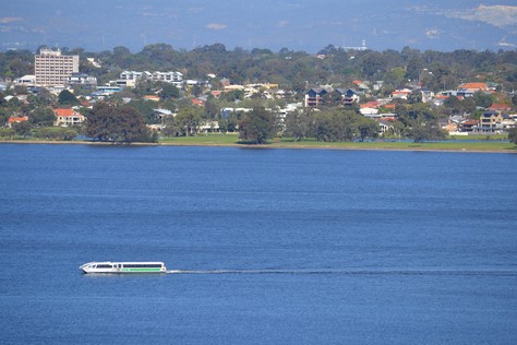 perth ferry in swan river